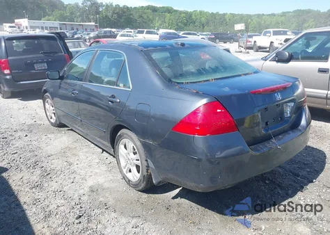 2006 Honda Accord 2.4 Ex z USA, uszkodzony, nr VIN 1HGCM56806A172142